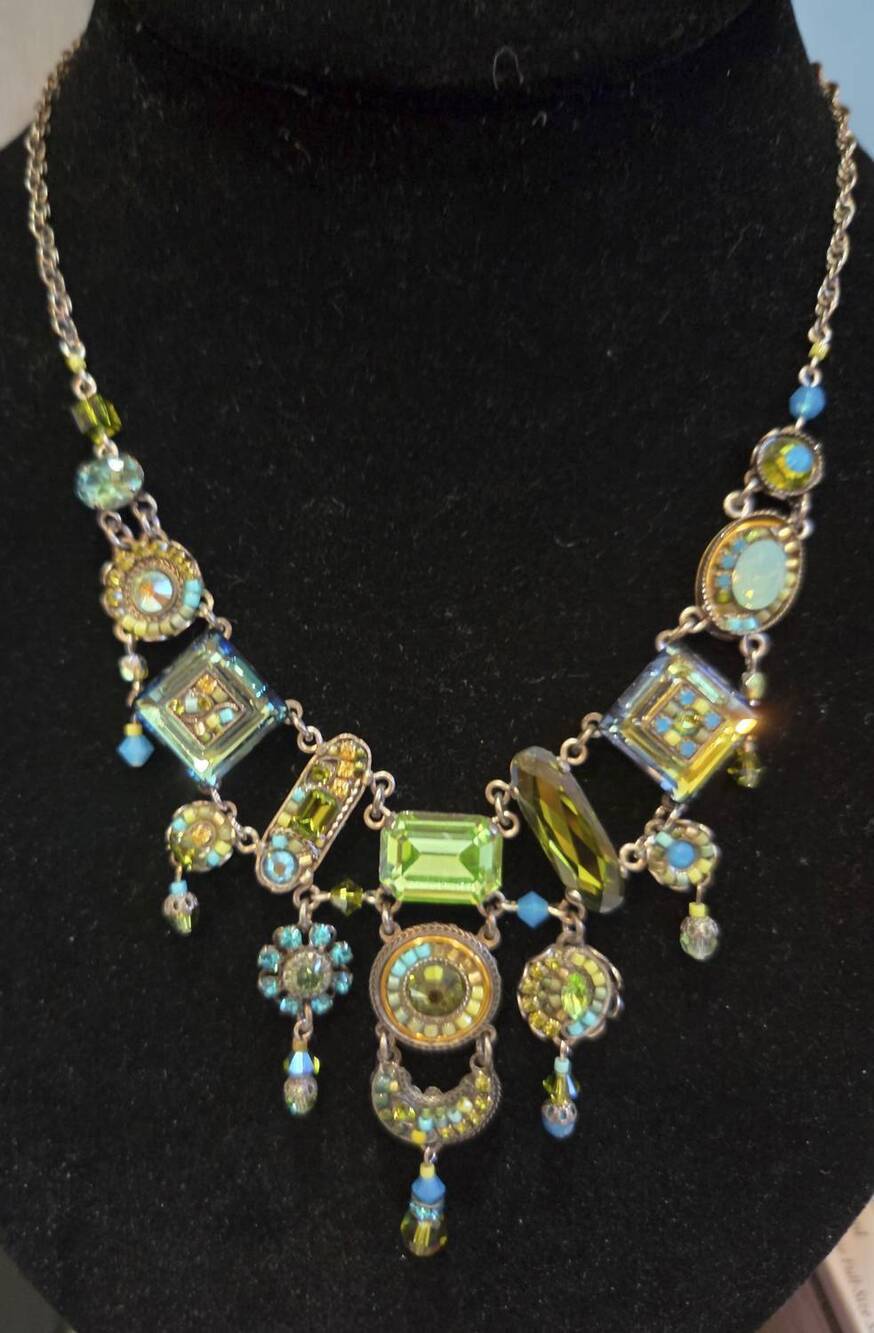 NEW FIREFLY JEWELRY la dolce vita elaborite necklace in lime green/olive/turquoi